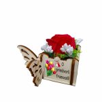Martisor in Cutie, Trandafir de Sapun, Licheni, O primavara frumoasa, 10x10x5 cm, Rosu, CMUV022