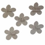 Cocarde Botez/Nunta, Model Floare, Tip Brosa, Lemn, 5 cm