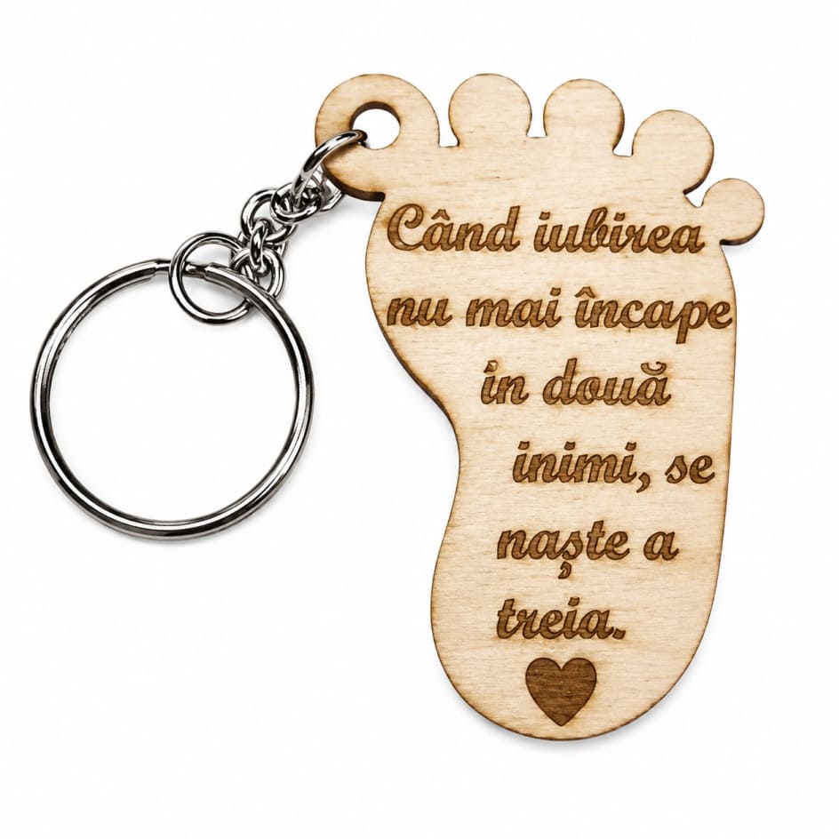 MB012 Marturie botez, Model Piciorus, Breloc, Lemn, 6x4 cm, MB012 - imagine 1