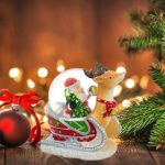 Decoratiune de Craciun, Glob Lichid, Sanie cu Cerb & Mos Craciun, cu Brad, 11cm, DCJ137 - imagine 2