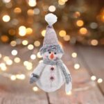 Decoratiune de Craciun, Figurina, Om de Zapada, Ecru, Blana, Artificiala, Caciula, Roz, 30cm, DCJ170 - imagine 3