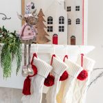 Decoratiune de Craciun, Figurina, Cerb, cu Haina, Roz, Caciula, Fular, 97cm, DCJ204 - imagine 5