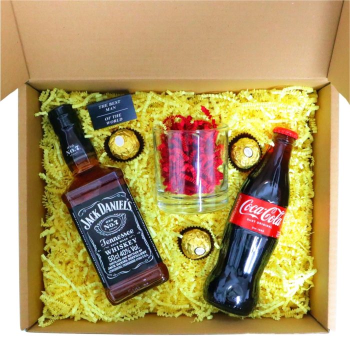 Set cadou Craciun 4 piese, Whiskey Jack Daniel`s, Ferrero Rocher, Coca Cola, Pahar Whiskey, 32,5x25,5x10,5 cm, SCC016 - imagine 1