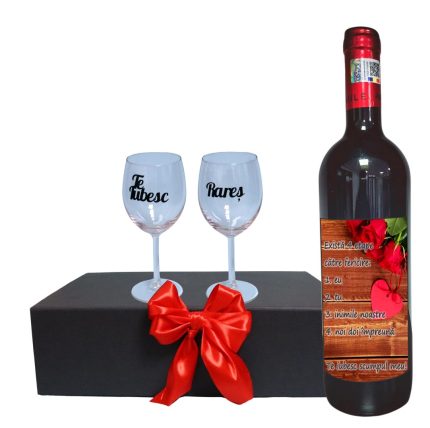 Set cadou Iubit/Sot, Cutie de vin cu sticla si 2 pahare, 35x25cm, Vin Domeniile Panciu Feteasca Neagra, CSVIS004