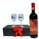 Set cadou Iubit/Sot, Cutie de vin cu sticla si 2 pahare, 35x25cm, Vin Budureasca Clasic, CSVIS005