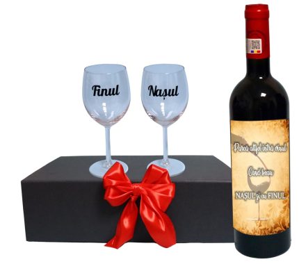 Set cadou Nasi, Cutie de vin cu sticla si 2 pahare, 35x25cm, Vin Budureasca Clasic, CSVN009