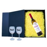 Set cadou Nasi, Cutie de vin cu sticla si 2 pahare, 35x25cm, Vin Budureasca Clasic Tămâioasă Românească, CSVN011 - imagine 2
