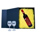 Set cadou Nasi, Cutie de vin cu sticla si 2 pahare, 35x25cm, Vin Budureasca Clasic, CSVN018 - imagine 2