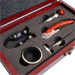 Set cadou cu 5 accesorii pentru vin, Lemn, 22,5x13x4,5 cm, SCB001 - imagine 2