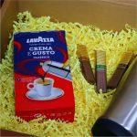 Set cadou Craciun 3 piese, Cafea Lavazza, Ciocolata, Cana termica, 32,5x25,5x10,5 cm, SCC005 - imagine 4