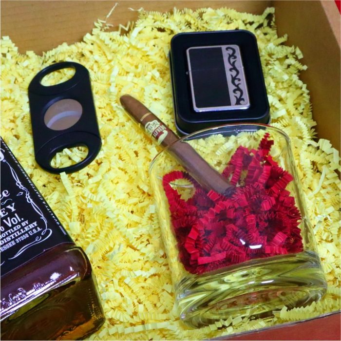 Set cadou Craciun 5 piese, Whiskey Jack Daniel`s, Cutter trabuc, Trabuc, Pahar Whiskey, Bricheta, 32,5x25,5x10,5 cm, SCC008 - imagine 3