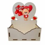 Cutie Aranjament Cu Flori Lemn Te Iubesc Urs Cauv006