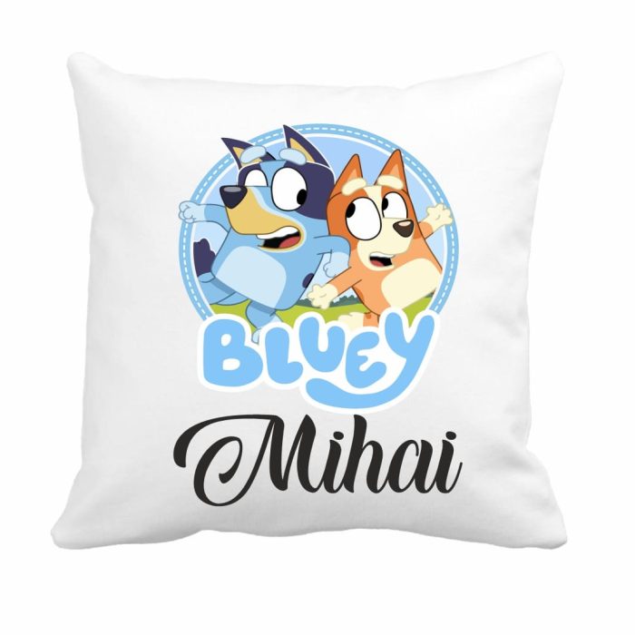 Perna personalizata cu nume, Gradinita, Bluey, 40x40 cm, PGR046 - imagine 1