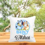 Perna personalizata cu nume, Gradinita, Bluey, 40x40 cm, PGR046 - imagine 3