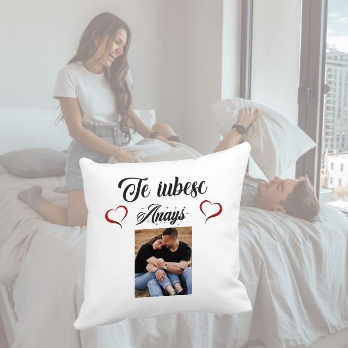 Perna personalizata , Cuplu, 40x40 cm, PVD001 - imagine 2