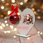 Decoratiune cu licheni si trandafir criogenat rosu, Craciun, Lemn, 20×19 cm, SGCUV015 - imagine 2