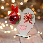 Decoratiune cu licheni si trandafir criogenat rosu, Craciun, Lemn, 20×19 cm, SGCUV020 - imagine 2