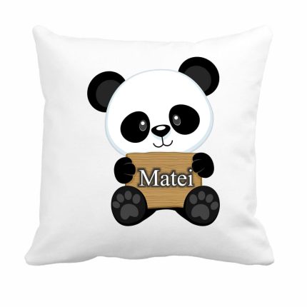 Perna personalizata cu nume, Gradinita, Urs Panda, 40x40 cm, PGR058