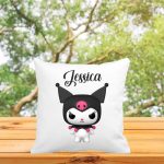 Perna personalizata cu nume, Gradinita, Kuromi, 40x40 cm, PGR081 - imagine 3
