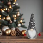 figurina craciun gnome caciula gri paiete secundara