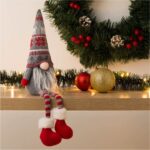 figurina craciun gnome caciula gri rosu detalii