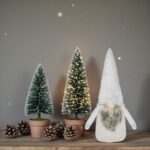 figurina craciun gnome caciula tricotata alb secundara