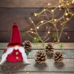 figurina craciun gnome fetita caciula rosie secundara