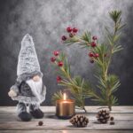 figurina craciun gnome gri caciula blana secundara