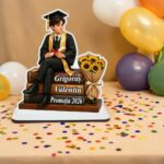 Decoratiune Absolvire, Personalizata, Tip Diploma, Lemn, 16x13,5cm, CABS022 - imagine 2